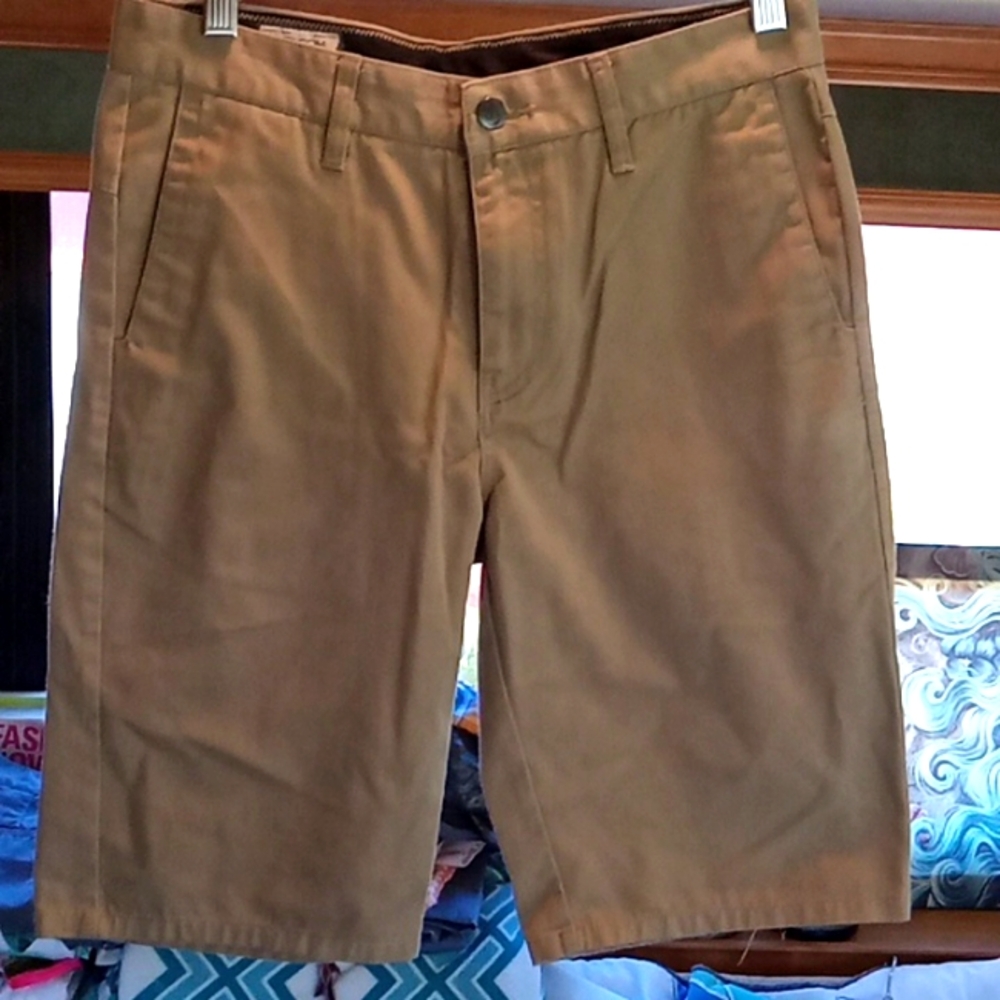 Men's Volcom shorts